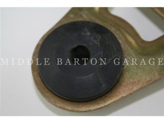 EXHAUST BRACKET RUBBER 850